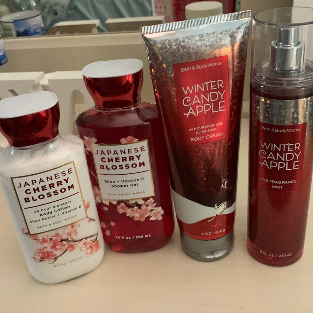 Set of 4 Bath $ Body Works